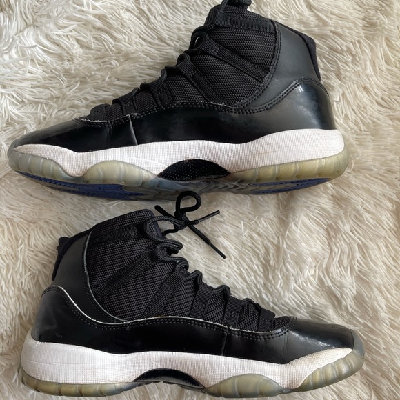 Air Jordan 11 Retro 'Space Jam 2016 Release' - Picture 3 of 5